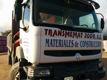 Materiales y Transportes Transmemat 2009 camión